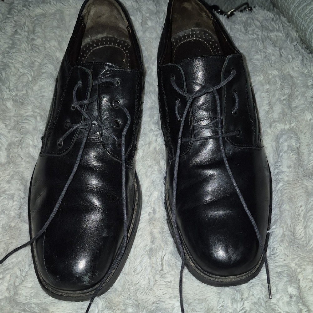 Bill Blass Black Leather Oxfords